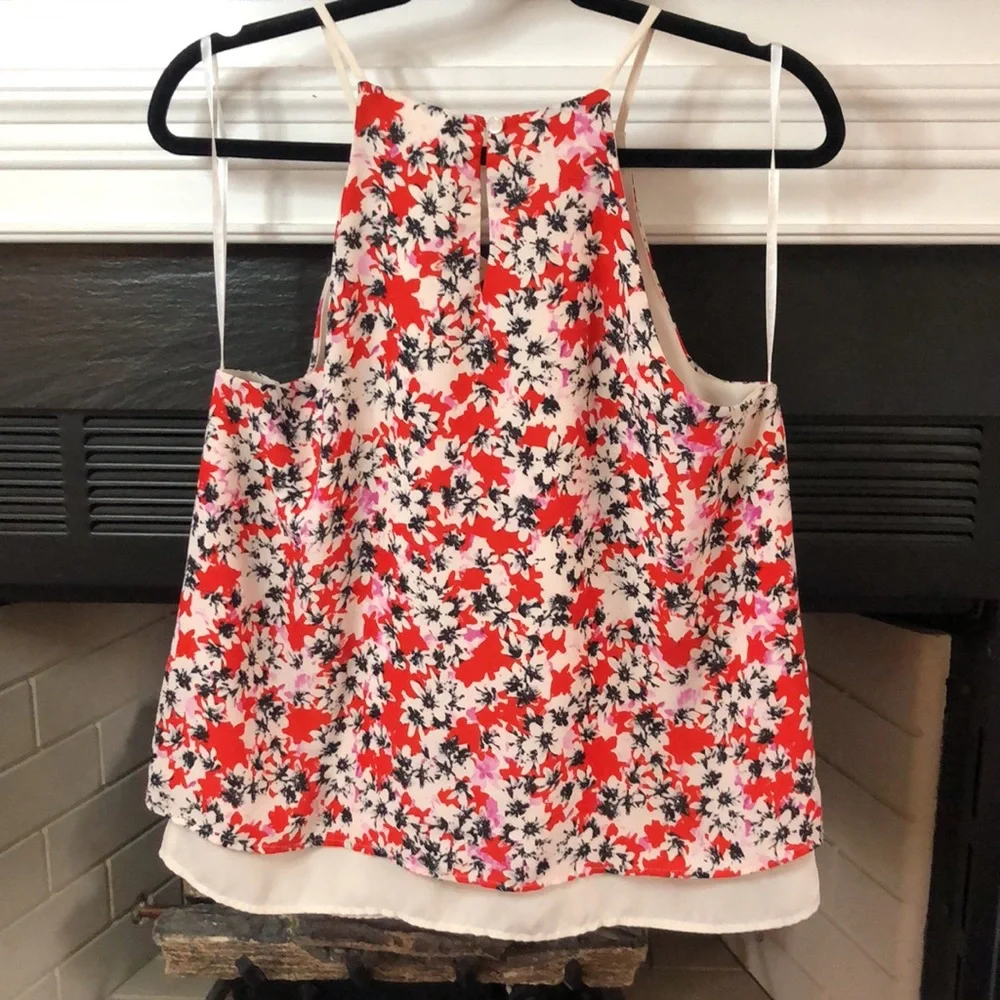 Floral layered look, take top, like new, red, cream, black, pink sz L - Picture 4 of 6